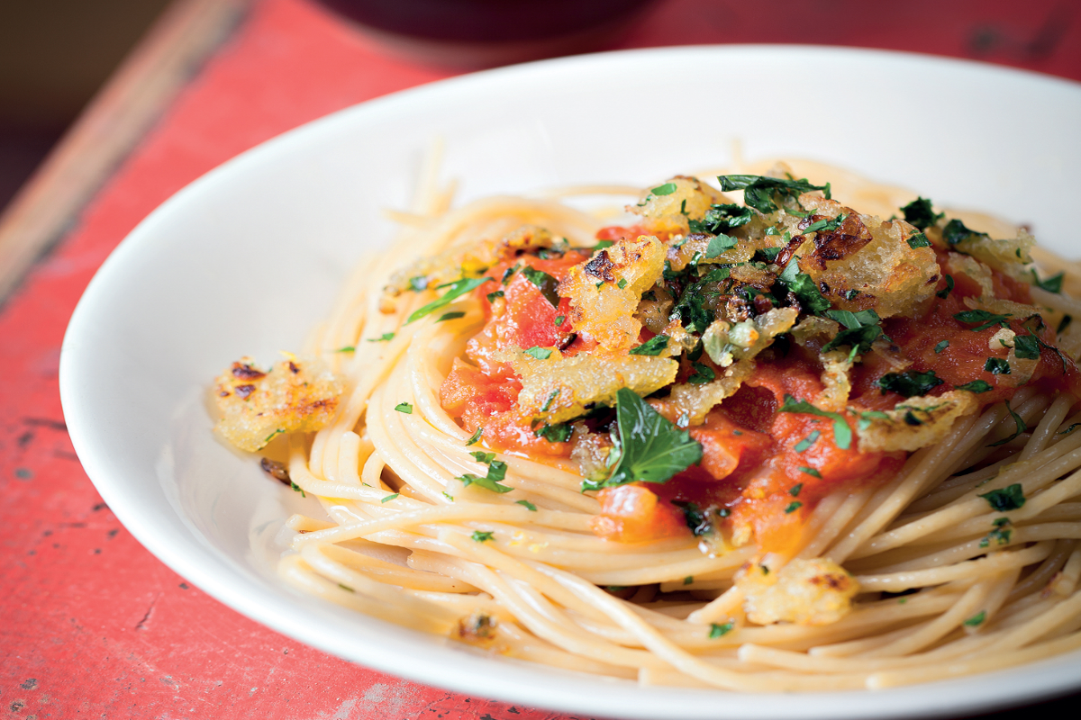 negeren Rijp Recreatie Spaghetti met Provençaalse saus met verse tomaten en tijm recept