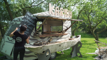 VTM Koken At The Festivals: Foodtruck Karibu