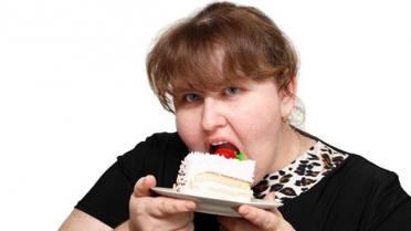 Snel eten doet gewicht bij vrouwen toenemen