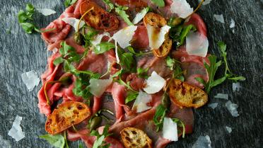 Rundscarpaccio met korstjes