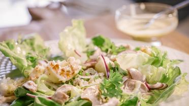 Salade met kalkoen, langoustine en mayolive