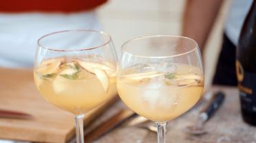 Cocktailtip: de Italiaanse Bellini Cocktailtip: de Italiaanse Bellini