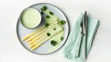 Asperges met peterselievinaigrette