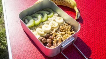 VTM Koken At The Festivals: antikatertip havermout met banaan en noten VTM Koken At The Festivals: antikatertip havermout met banaan en noten