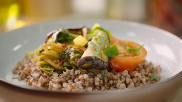 Open Keuken met Sandra Bekkari: Aubergine zoetzuur met boekweit