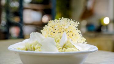 Pasta met aardpeer en zonnewortel