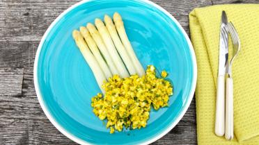 Asperges à la Flamande