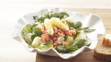 Lentesalade met witte asperges en Hollandse garnalen