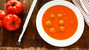Sluit een verzekering af activering Encommium Klassieker: Tomatensoep met balletjes recept