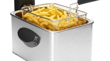 Hoe verwijder je restjes uit de frietketel? Hoe verwijder je restjes uit de frietketel?
