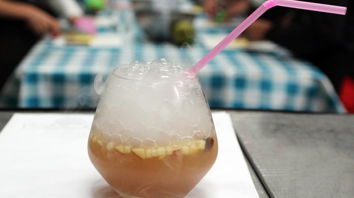 Cocktail met perensap voor kinderen