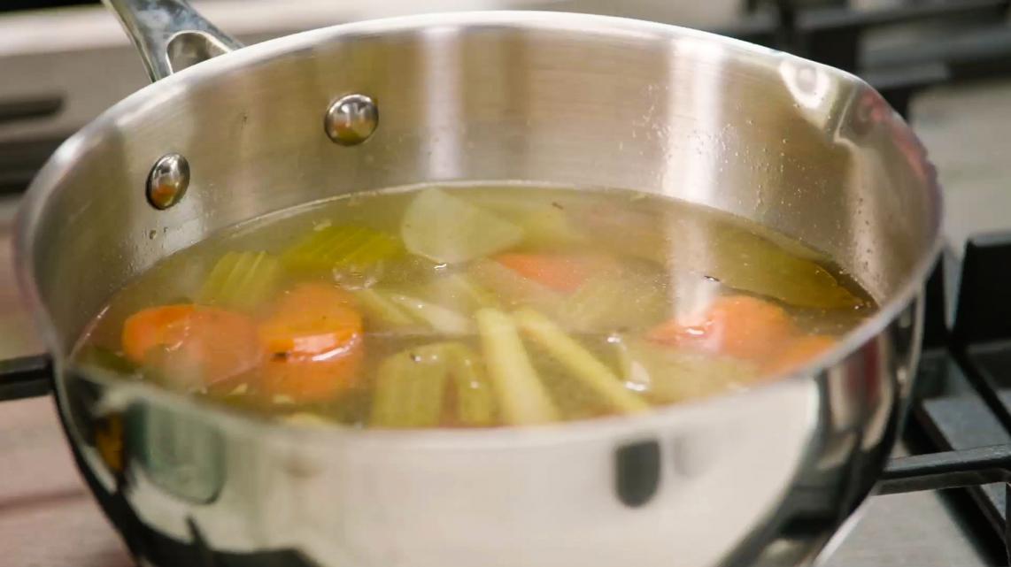 Open Keuken met Sandra Bekkari: Oosterse groentebouillon