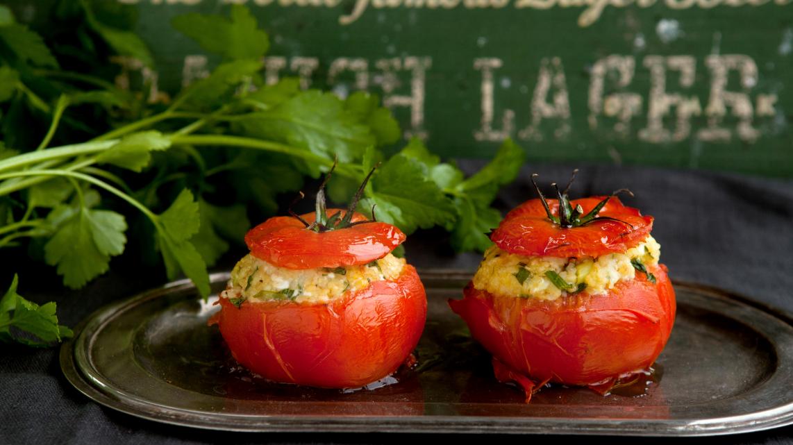 Gevulde tomaten met bulgur en feta