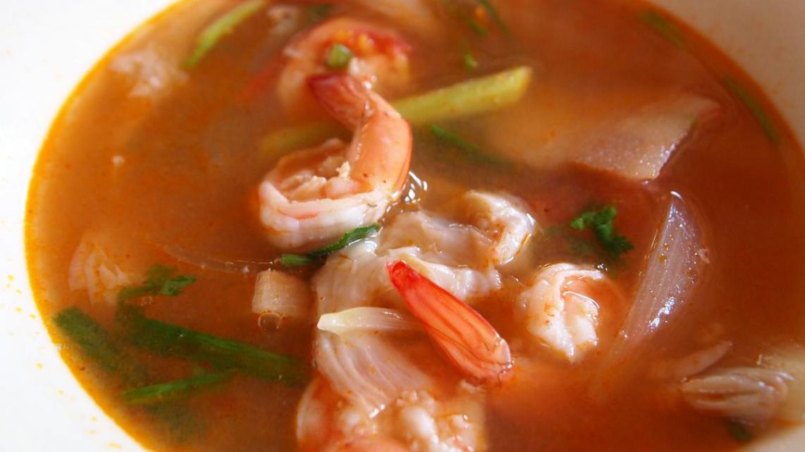 Tom yam met scampi's (tom yam kung)