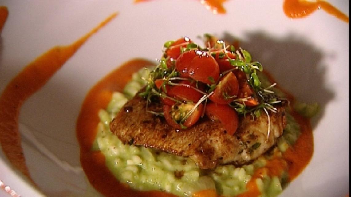 Snoekbaars met risotto van waterkers en coulis van tomaat
