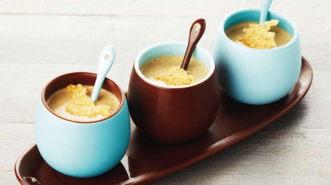 Zuiderse cappucino met parmezaankoekjes