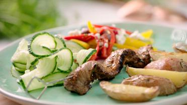 Lamssouvlaki met Griekse salade