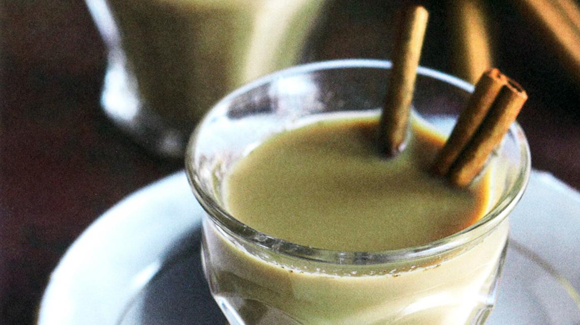 Snelle masala chai (gekruide thee)